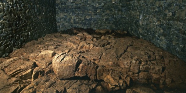 stone house Goldsworthy